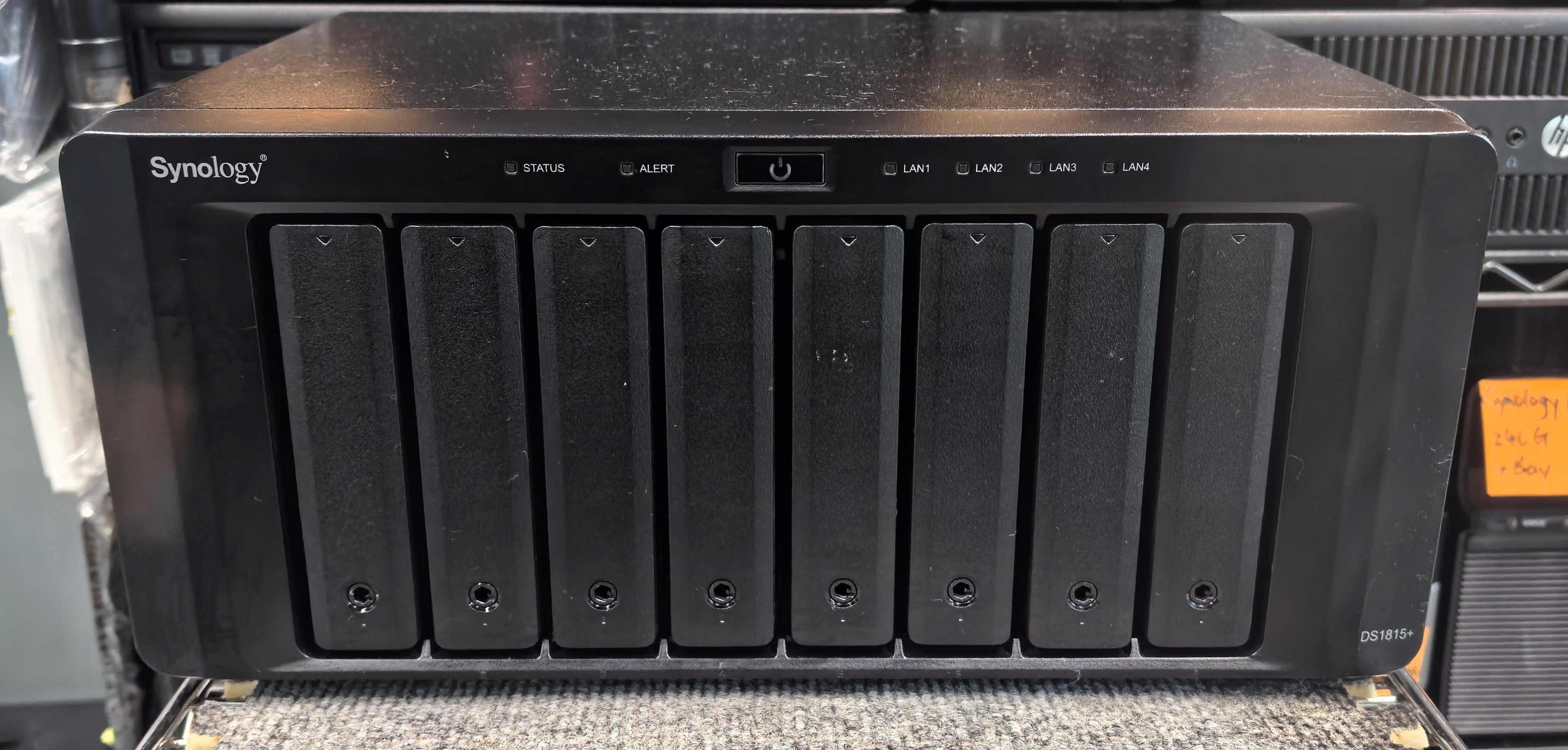Synology DS1815+