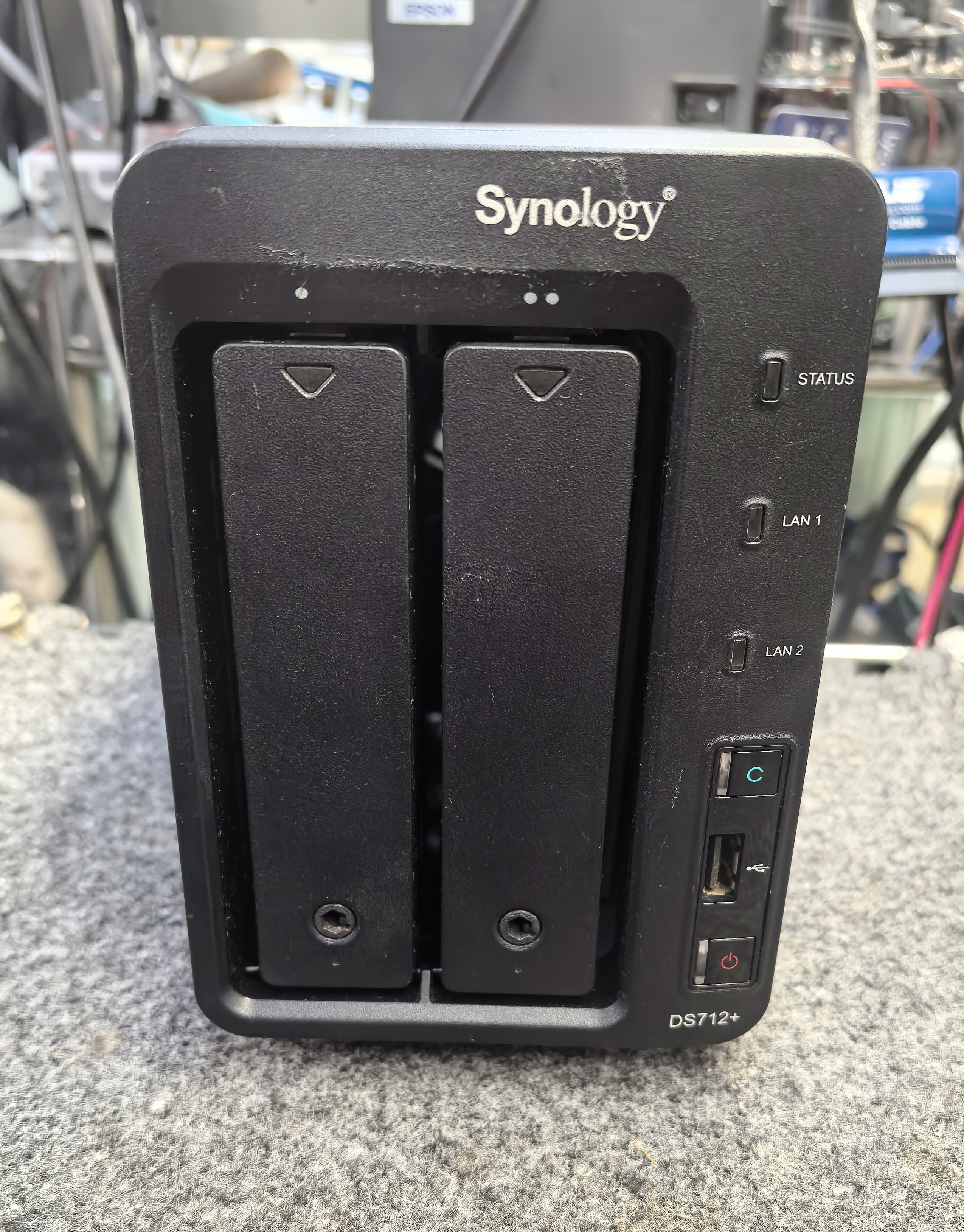 Synology DS712+