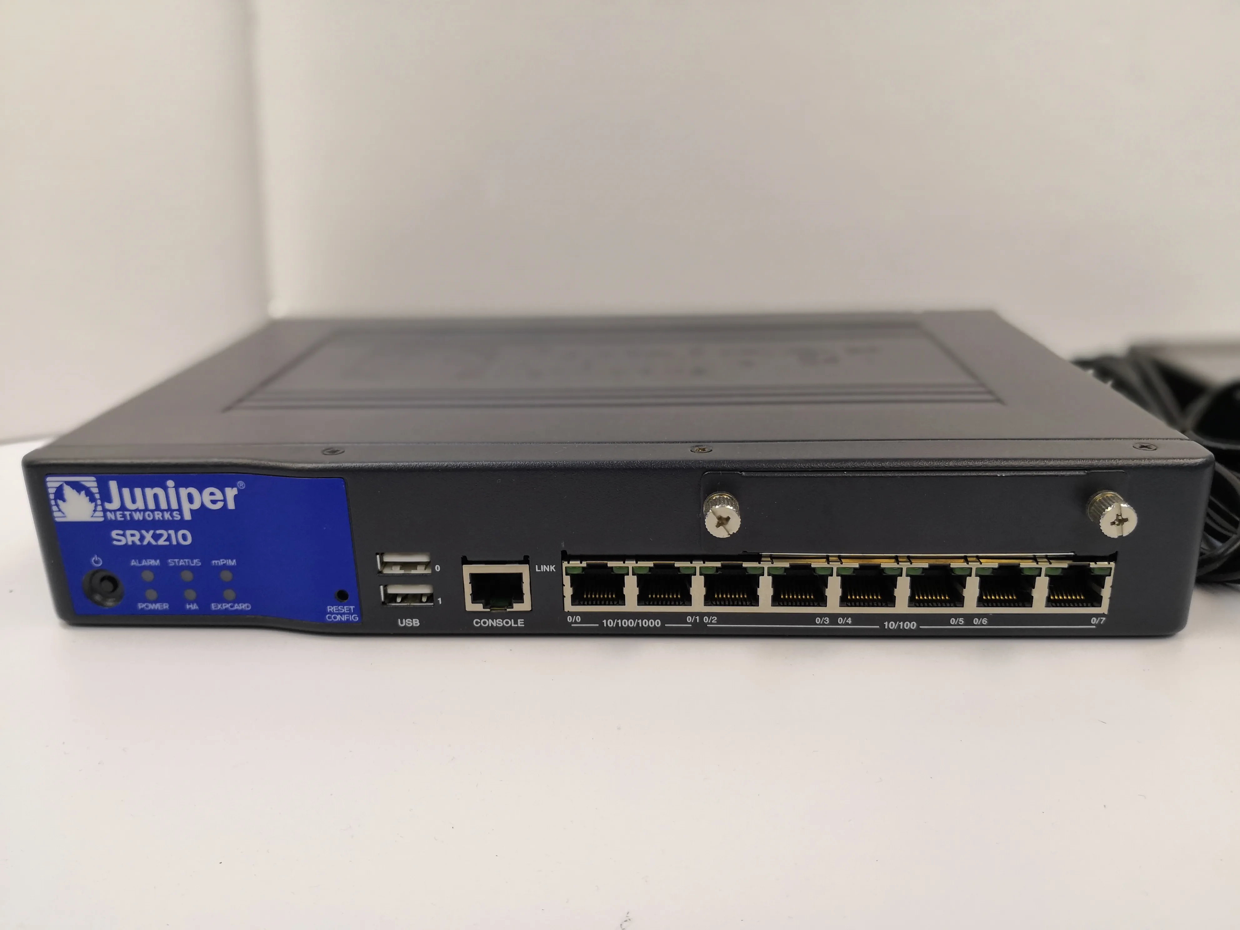 Juniper SRX210