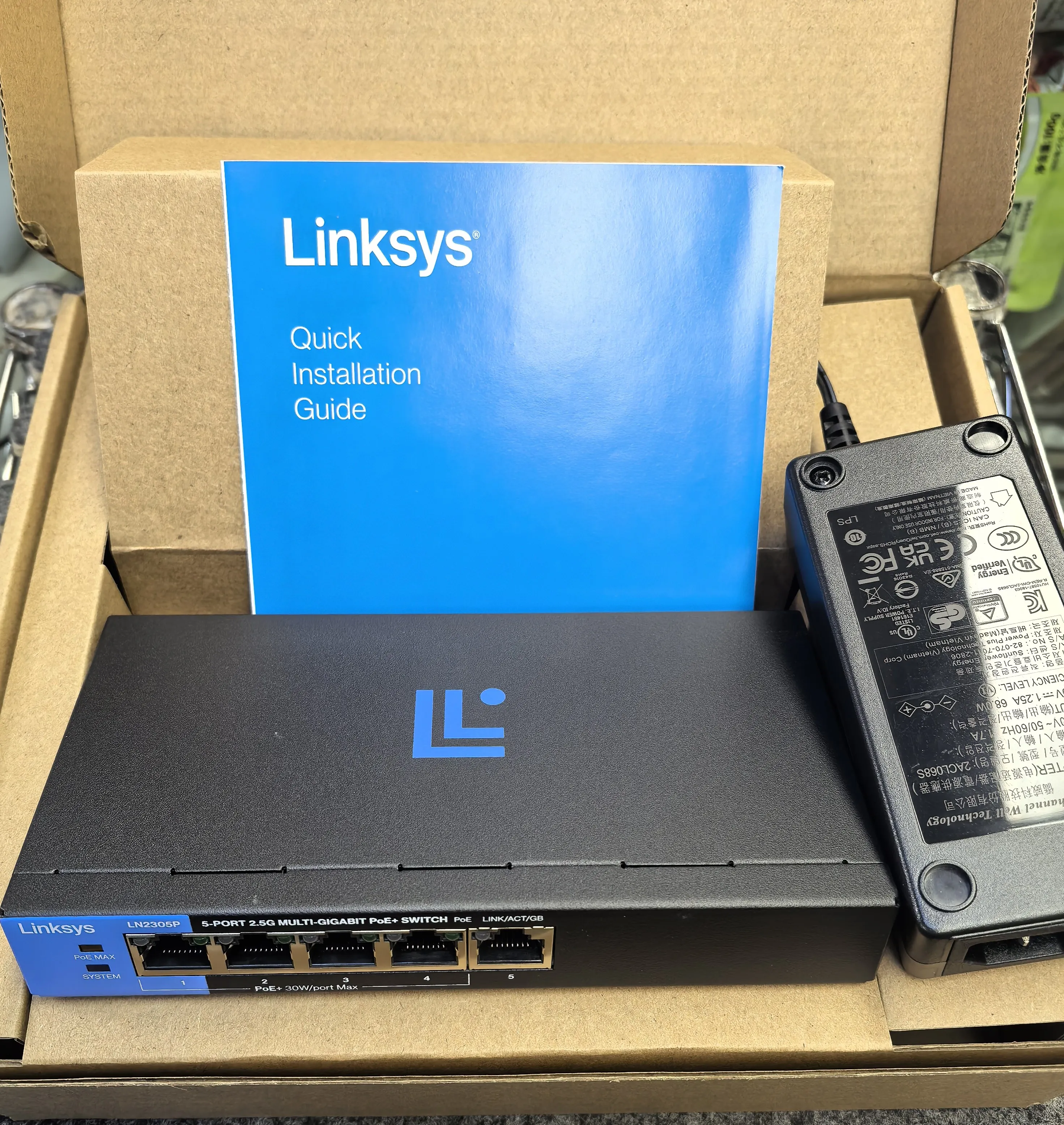 Linksys LN2305P 5 Port POE+ 2.5G Multi-Giga