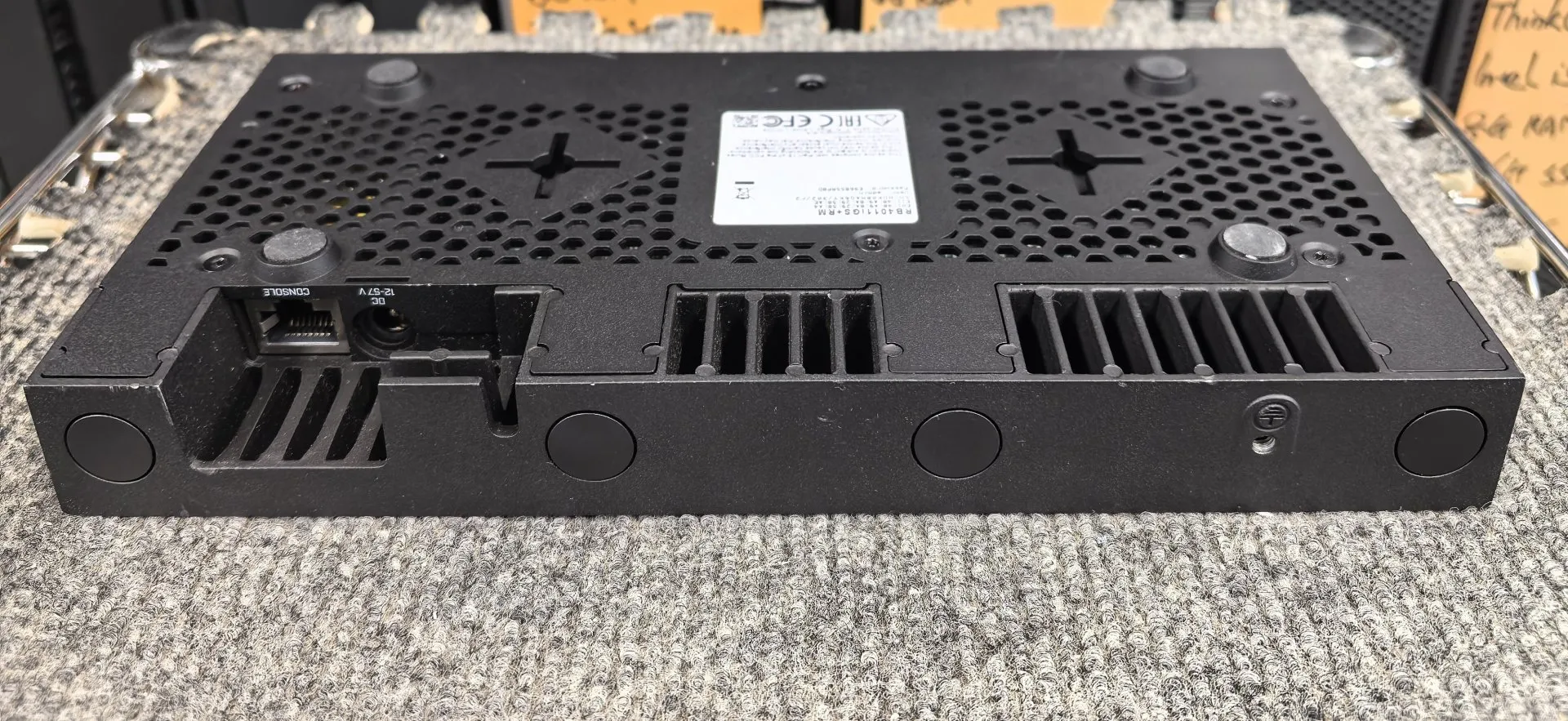 MikroTik RB4011iGS+RM